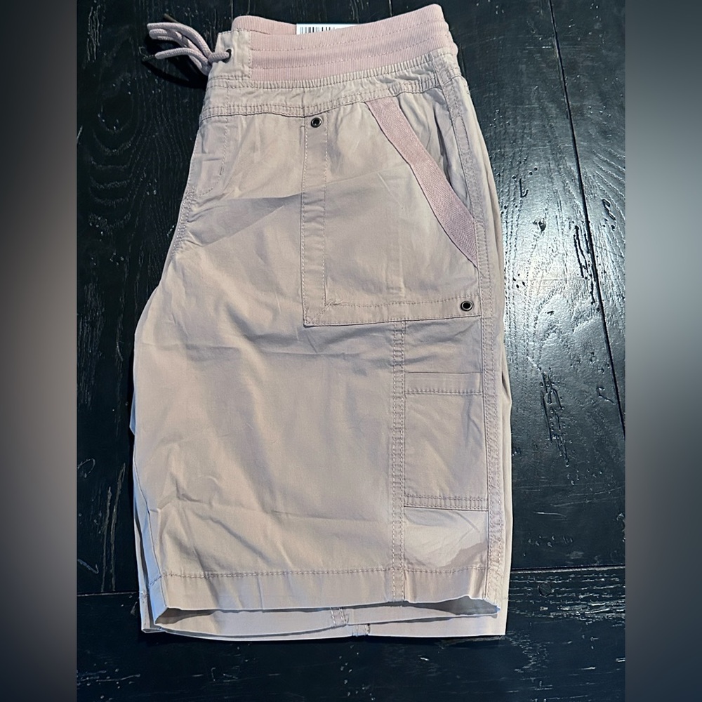 Natural Reflections Tan Cargo Shorts Comfortable Fit